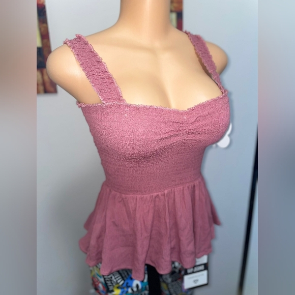 NWT SELF ESTEEM TOP SLEEVELESS SIZE M - Picture 7 of 7